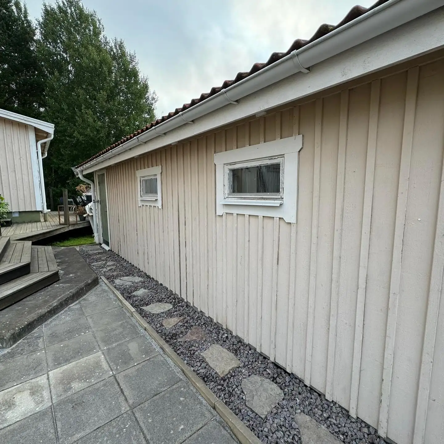 Långsidan före målning